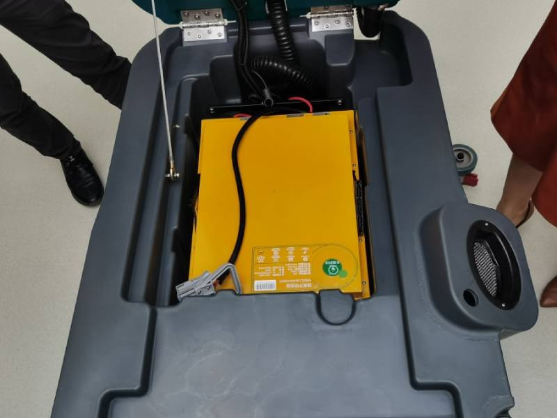 如何延長(zhǎng)手推式洗地機(jī)的鋰電池使用壽命？