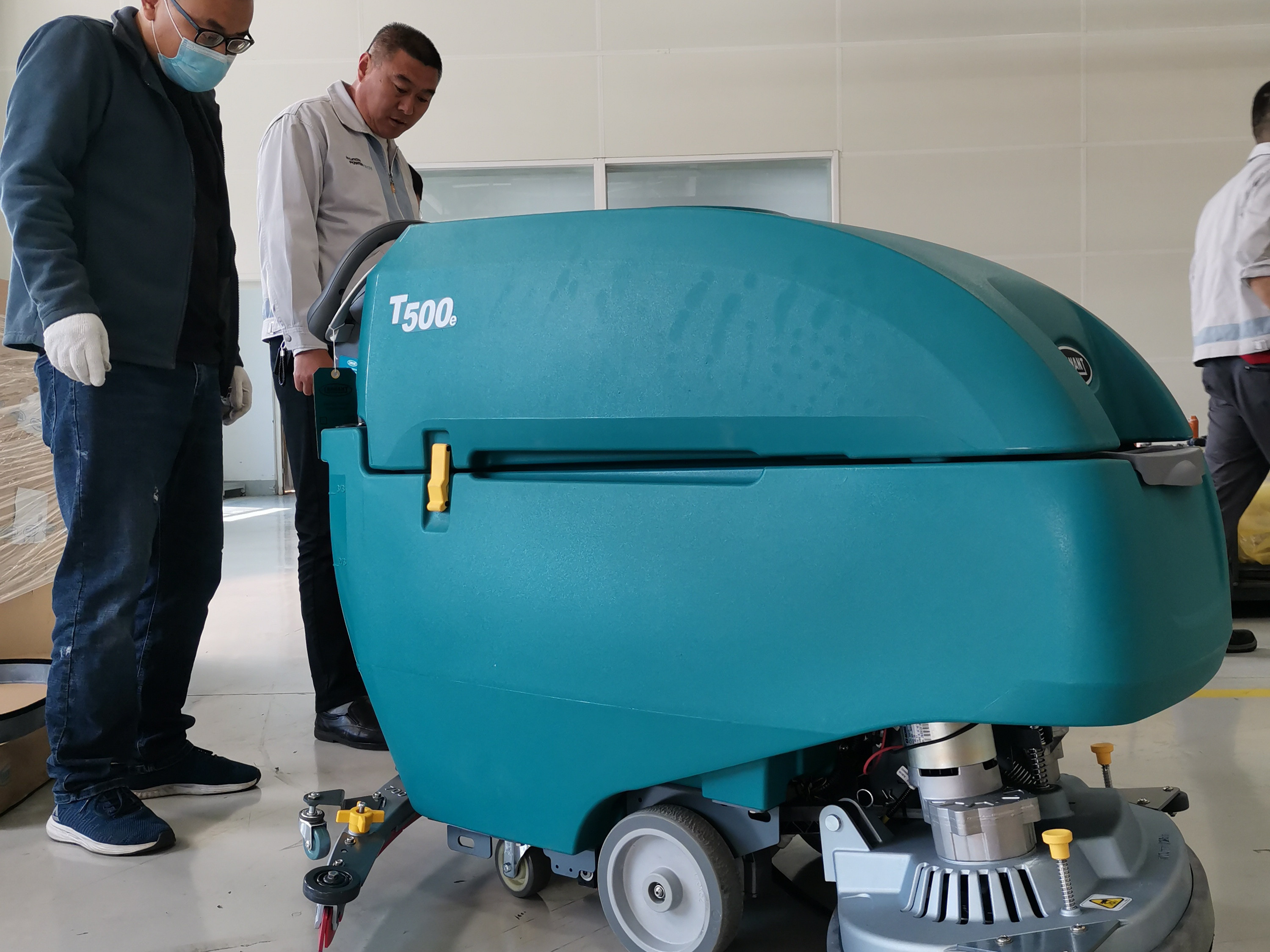 醫(yī)院選用洗地機有什么注意事項？