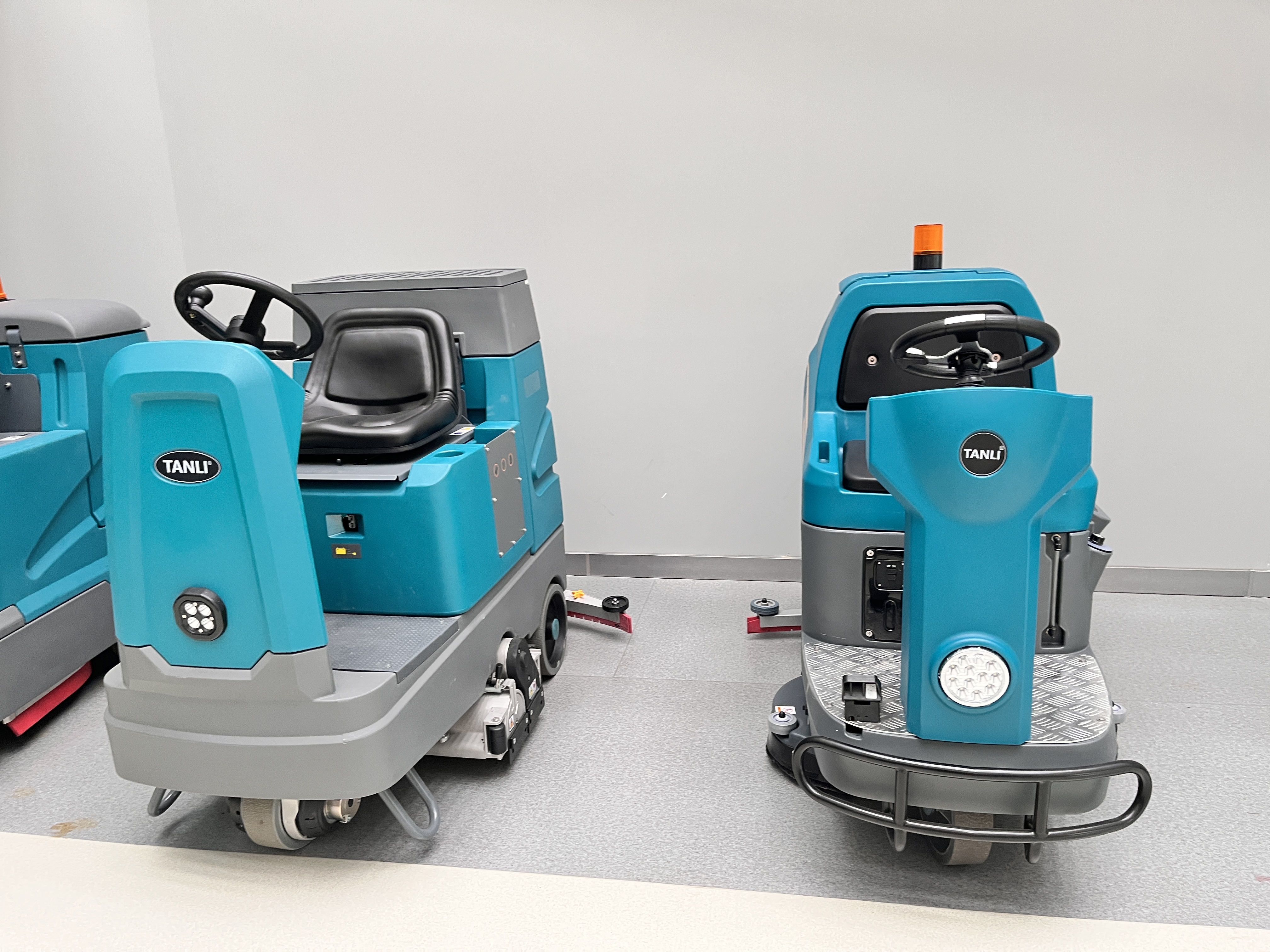 工業(yè)洗地機為什么需求高？