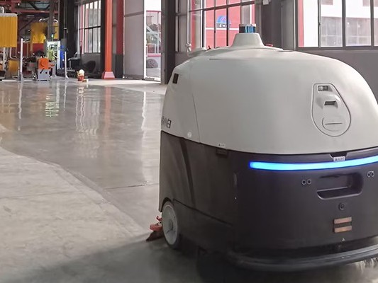 別讓 “小馬拉大車”，坦力室內(nèi)清潔機(jī)器人讓工業(yè)清潔一路開掛