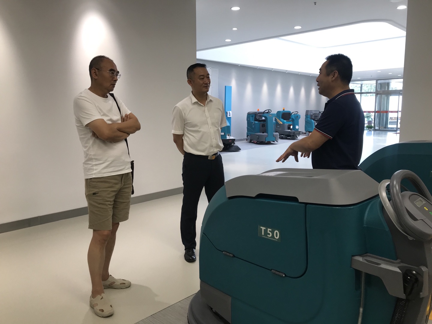 一款好的工廠洗地機，讓您的勞動力更高效