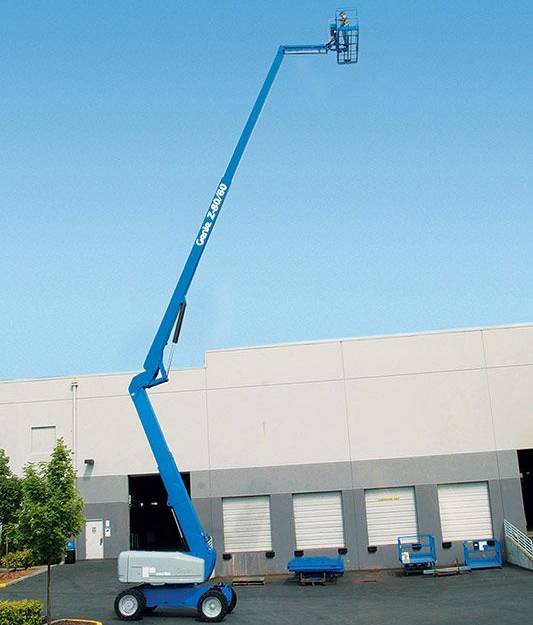 高空作業(yè)車(chē)