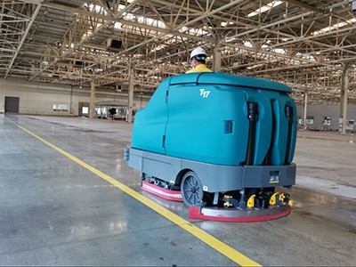 洗地機(jī)使用時(shí)有那些注意事項(xiàng)？