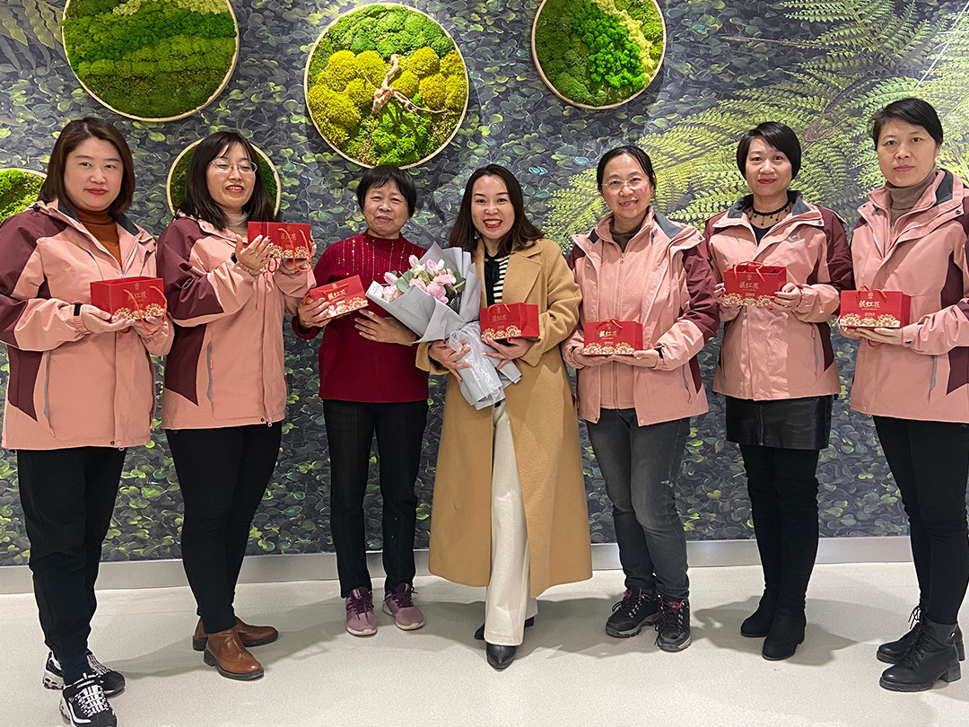 捷立的半邊天，祝您節(jié)日快樂 ！