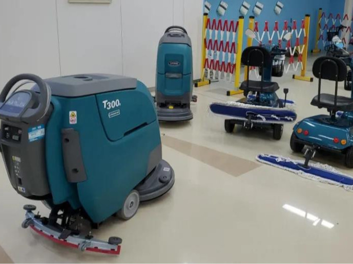 PVC地板地面如何用工業(yè)全自動洗地機(jī)清潔
