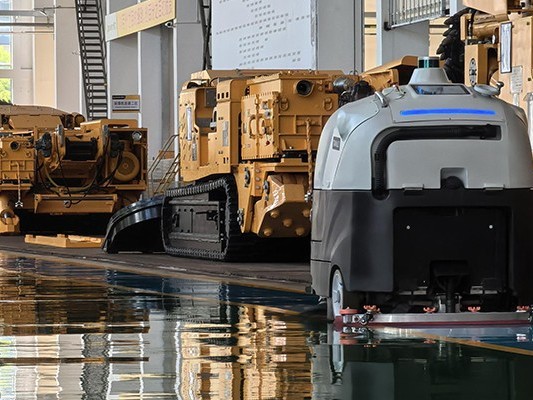 坦力工業(yè)自動(dòng)清潔機(jī)器人：嘿，清潔生產(chǎn)的超棒搭子！